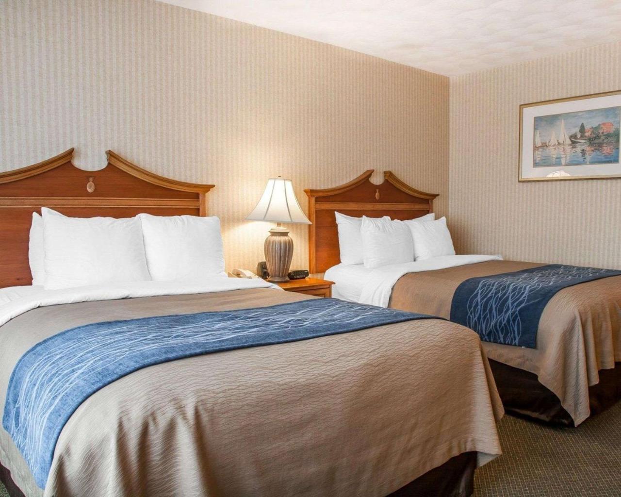 Comfort Inn At Newport Beach Мидълтаун Екстериор снимка